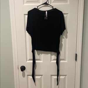NWT Kensie Black Tie-Front Crop Top